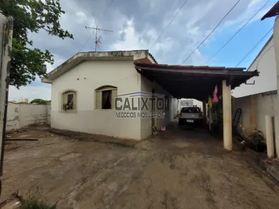 Casa com 3 Quartos à venda, 300m² no Presidente Roosevelt, Uberlândia