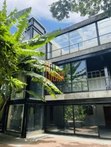Prédio Comercial para alugar, 879m² no Cidade Velha, Belém