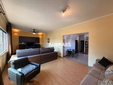 Casa com 3 Quartos à venda, 298m² no Vila Cardia, Bauru