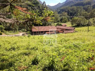 Fazenda/Sítio com 3 Quartos à venda, 2001m² no Albuquerque, Teresópolis