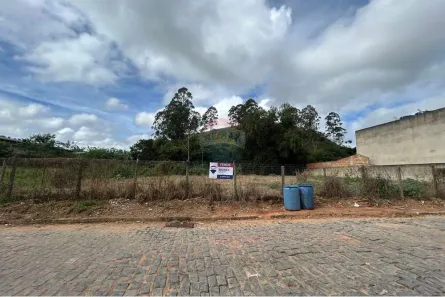 Lote/Terreno à venda, 350m² no Santa Cecilia, Guaçuí
