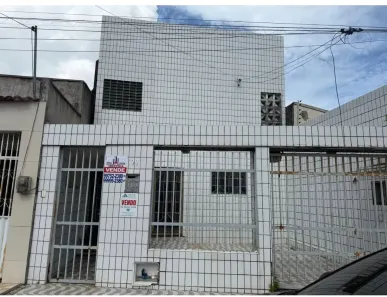 Casa com 8 Quartos à venda, 214m² no Padre Andrade, Fortaleza