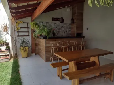 Casa com 3 Quartos à venda, 150m² no Martins, Uberlândia