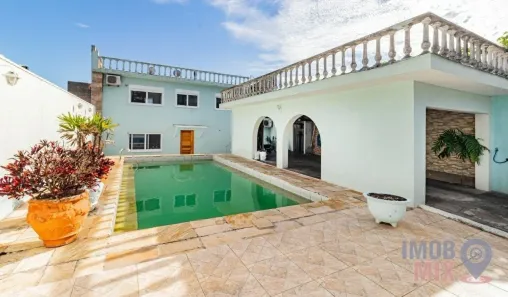 Casa com 4 Quartos à venda, 141m² no Chácara das Pedras, Porto Alegre