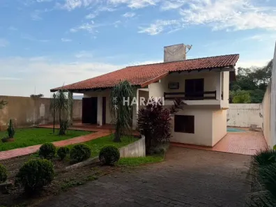Sobrado com 3 Quartos à venda, 301m² no Zona 05, Maringá