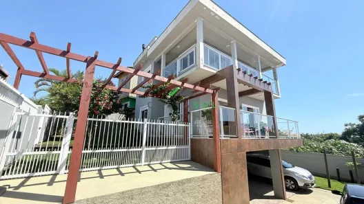 Casa com 3 Quartos à venda, 200m² no Vila Alvorada, Imbituba