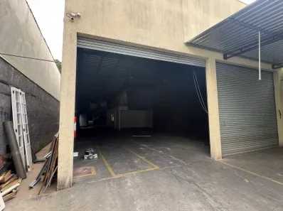Galpão/Depósito/Armazém para alugar, 500m² no Vila Brasileira, Mogi das Cruzes