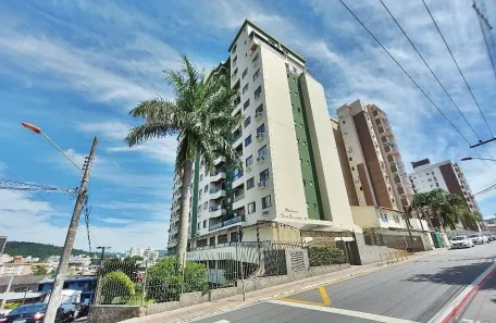Apartamento com 2 Quartos à venda, 58m² no Barreiros, São José