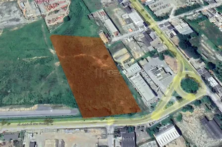 Lote/Terreno à venda, 24995m² no Granja dos Cavaleiros, Macaé