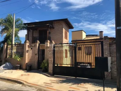 Casa com 4 Quartos à venda, 600m² no Colinas do Castelo, Jaguariúna