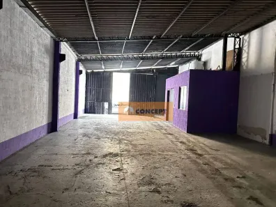 Galpão/Depósito/Armazém para alugar, 175m² no Vila Figueira, Suzano