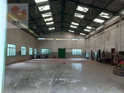 Galpão/Depósito/Armazém para alugar, 430m² no Granja Viana, Cotia