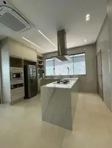 Sobrado com 4 Quartos à venda, 365m² no Flores, Manaus