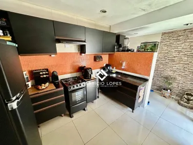Casa de Condomínio com 2 Quartos à venda, 100m² no Parque Santo Antônio, Jacareí