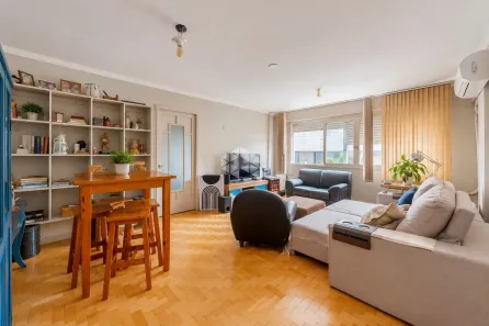 Apartamento com 3 Quartos à venda, 108m² no Três Figueiras, Porto Alegre