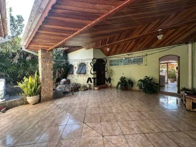 Casa com 5 Quartos à venda, 450m² no Parque São Luís, Taubaté