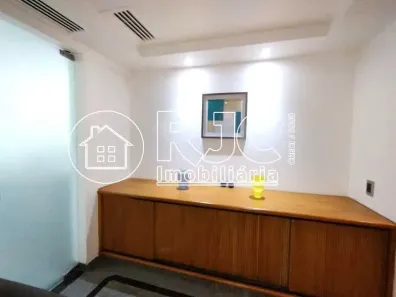 Sala Comercial à venda, 30m² no Vila Isabel, Rio de Janeiro