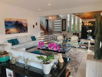 Sobrado com 4 Quartos à venda, 921m² no São Paulo II, Cotia
