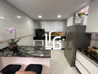 Sobrado com 3 Quartos à venda, 180m² no Vila Aparecida, São Paulo
