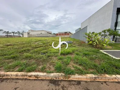 Lote/Terreno à venda, 795m² no Condomínio Residencial Grand Trianon, Anápolis