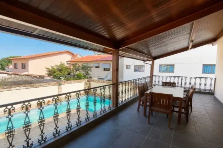 Casa com 4 Quartos à venda, 305m² no Vila Valqueire, Rio de Janeiro