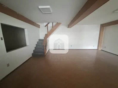Casa com 2 Quartos para alugar, 200m² no Osvaldo Rezende, Uberlândia
