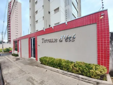 Apartamento com 3 Quartos para alugar, 133m² no Jardim Aquinópolis, Presidente Prudente
