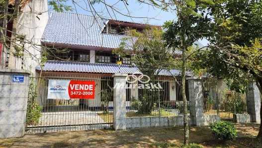 Casa com 4 Quartos à venda, 354m² no Centro, Guaratuba