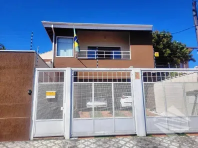 Sobrado com 3 Quartos à venda, 188m² no Campos Elíseos, Taubaté