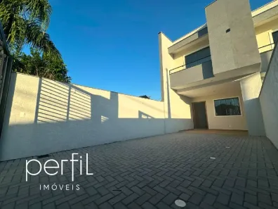 Sobrado com 3 Quartos à venda, 80m² no Bom Retiro, Joinville