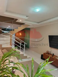 Sobrado com 2 Quartos à venda, 78m² no Santa Regina, Camboriú