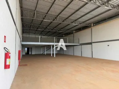 Ponto Comercial para alugar, 650m² no Jardim Botânico, Uberlândia