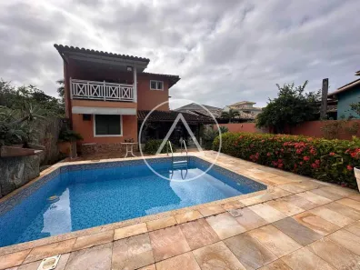 Casa com 4 Quartos à venda, 250m² no Costazul, Rio das Ostras