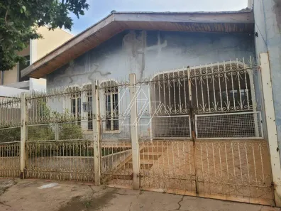 Casa com 3 Quartos à venda, 220m² no Núcleo Habitacional Castelo Branco, Marília