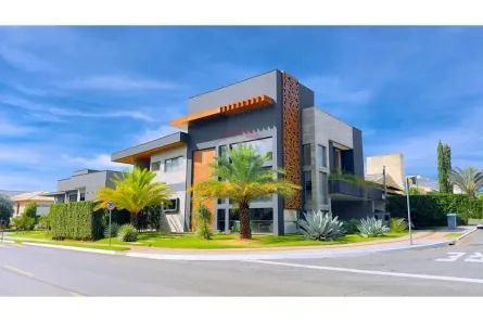 Casa com 6 Quartos à venda, 468m² no Jardins Madri, Goiânia