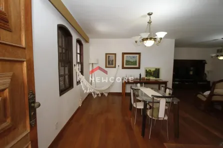 Casa com 4 Quartos à venda, 400m² no Santo Antônio, Belo Horizonte
