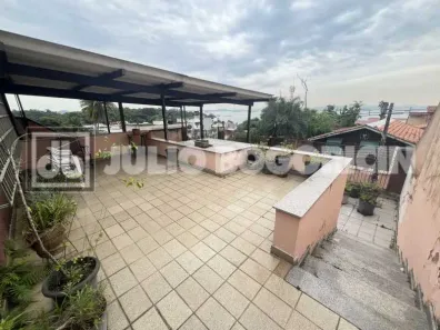 Casa com 3 Quartos à venda, 321m² no Freguesia (Ilha do Governador), Rio de Janeiro