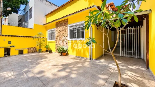 Casa com 3 Quartos à venda, 122m² no Grajaú, Rio de Janeiro