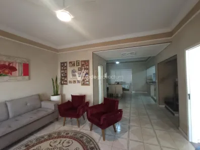 Sobrado com 3 Quartos à venda, 238m² no Jardim Ypê, Paulínia