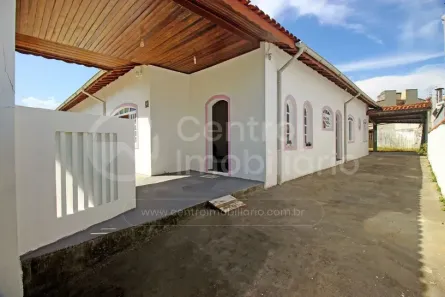 Casa com 2 Quartos à venda, 218m² no Cidade Nova Peruíbe, Peruíbe