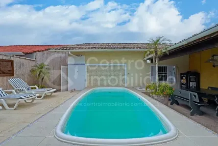 Casa com 3 Quartos à venda, 182m² no Estância Balneária Maria Helena Novaes, Peruíbe