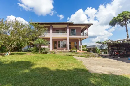 Casa com 3 Quartos à venda, 230m² no Santa Nely, Campo Largo