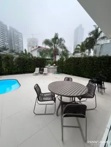 Casa com 3 Quartos para alugar, 270m² no Praia Brava de Itajaí, Itajaí