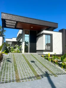 Casa de Condomínio com 3 Quartos à venda, 250m² no Ponta Negra, Manaus