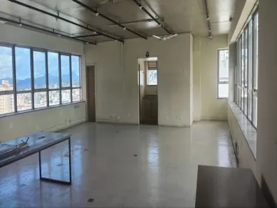 Sala Comercial para alugar, 220m² no Santa Efigênia, Belo Horizonte
