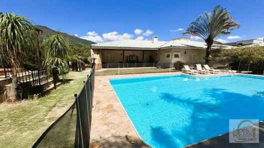 Casa com 7 Quartos à venda, 600m² no Condomínio Flamboyant-B, Atibaia