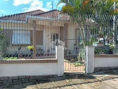 Casa com 3 Quartos à venda, 384m² no Teresópolis, Porto Alegre