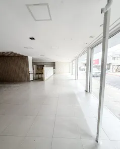 Ponto Comercial para alugar, 460m² no Centro, Macaé