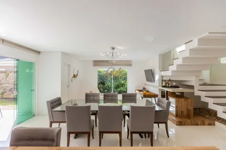 Casa de Condomínio com 3 Quartos à venda, 230m² no Santa Felicidade, Curitiba