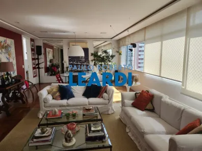 Apartamento com 3 Quartos para alugar, 192m² no Itaim Bibi, São Paulo